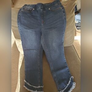 NEW ISAAC MIZRAHI LIVE! - Pull On Crop Jeans With Double Tulip Hem